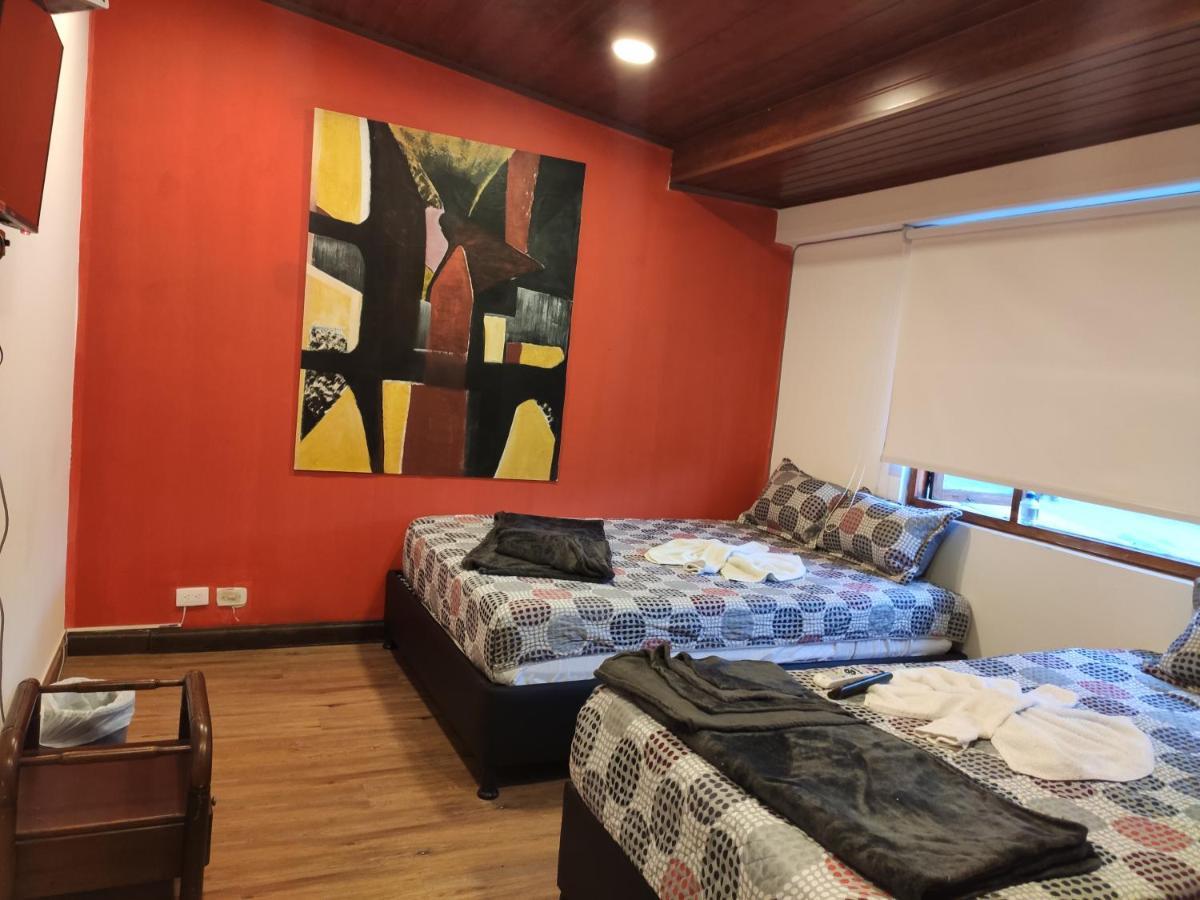בוגוטה Acogedor Hostal Usaquen La Parada Del Tren מראה חיצוני תמונה