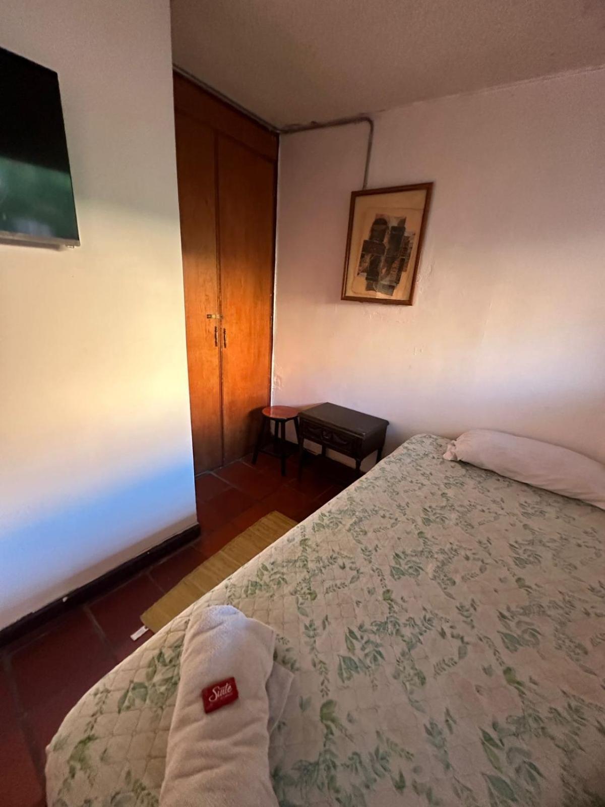 בוגוטה Acogedor Hostal Usaquen La Parada Del Tren מראה חיצוני תמונה