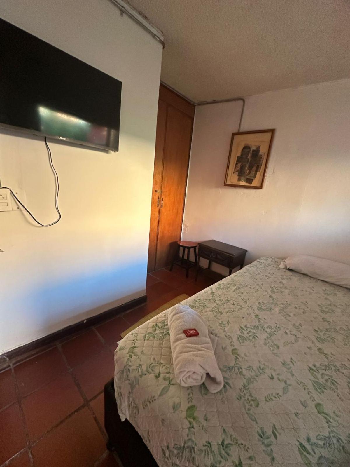 בוגוטה Acogedor Hostal Usaquen La Parada Del Tren מראה חיצוני תמונה