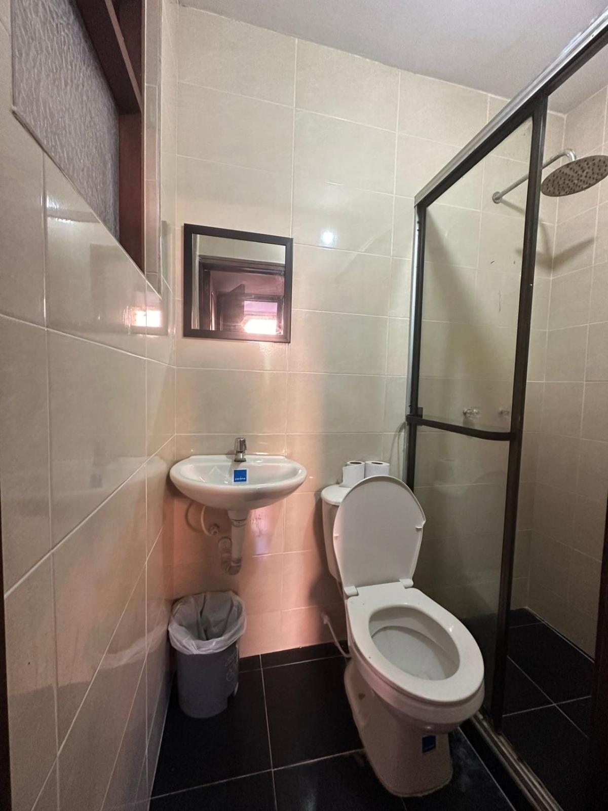 בוגוטה Acogedor Hostal Usaquen La Parada Del Tren מראה חיצוני תמונה